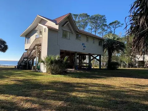 2538 Highway 98, Carrabelle, FL 32322