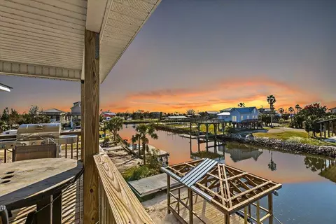 20429 Marina Rd, Perry, FL 32348