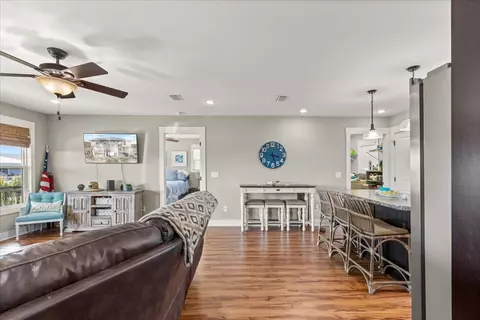 Living - 20429 Marina Rd, Perry, FL 32348 photo 3 of 4