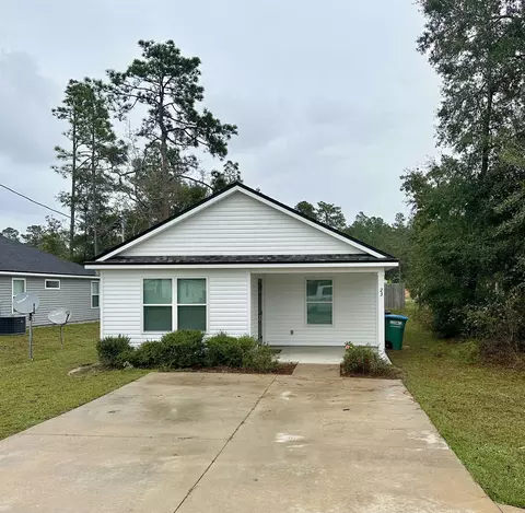 23 Tranquil Ln, Crawfordville, FL 32327