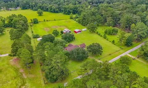 156 Gus Bert Farm Rd, Havana, FL 32333