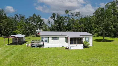 298 SE Alafia Ter, Lee, FL 32059