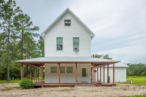 8256 Smith Creek Rd, Sopchoppy, FL 32358