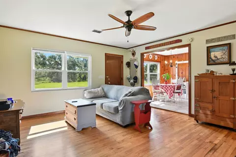 Living - 2236 Wright Rd, Perry, FL 32347 photo 1 of 2