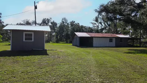Exterior - 2236 Wright Rd, Perry, FL 32347 photo 7 of 10