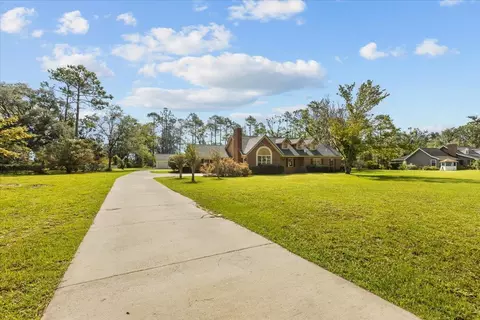 Exterior - 110 Bishop Blvd, Perry, FL 32347 photo 10 of 12