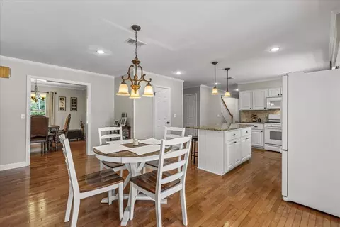 Dining - 110 Bishop Blvd, Perry, FL 32347 photo 1 of 4