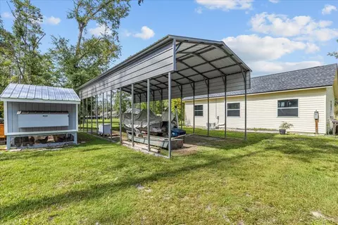 Exterior - 110 Bishop Blvd, Perry, FL 32347 photo 9 of 12