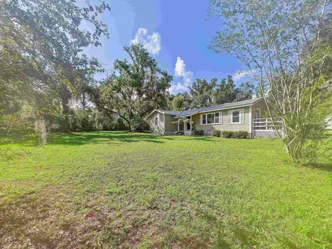 Exterior - 180 Highland Point Rd, Perry, FL 32348 photo 4 of 11