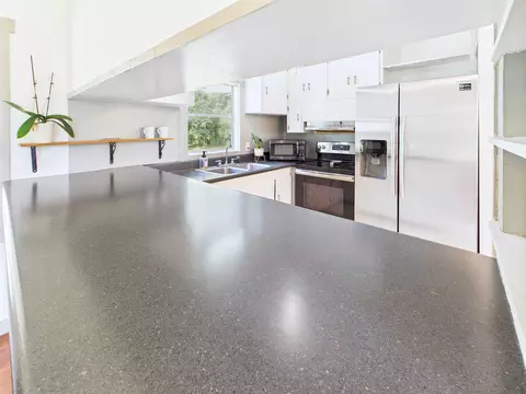 Kitchen - 180 Highland Point Rd, Perry, FL 32348 photo 4 of 4