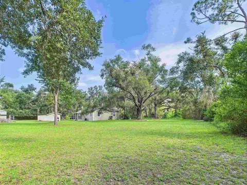 Exterior - 180 Highland Point Rd, Perry, FL 32348 photo 8 of 11