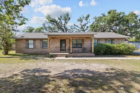 127 E Nancy St, Perry, FL 32347