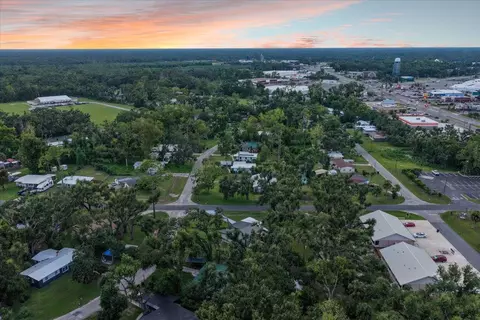 View/Area - 200 Cypress Rd, Perry, FL 32348 photo 8 of 9