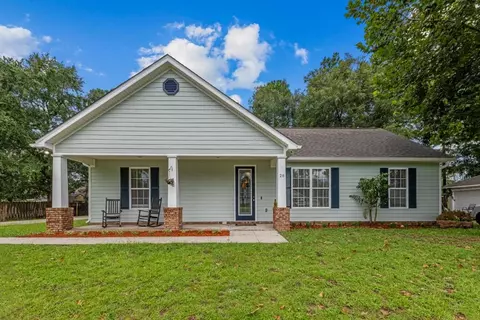 26 Hemlock Way, Crawfordville, FL 32327
