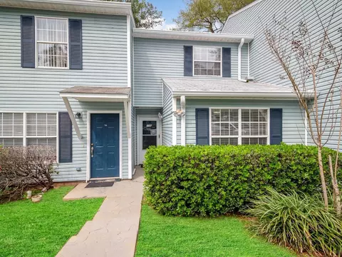 796 E Timberwood Cir, Tallahassee, FL 32304