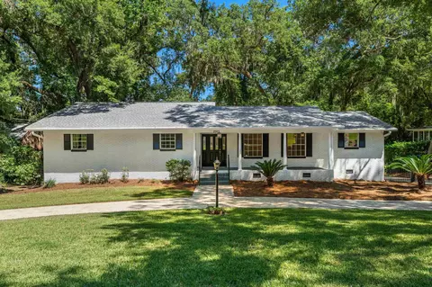 2505 Chamberlin Dr, Tallahassee, FL 32308