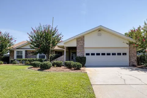 115 Candlewick Cir, Panama City, FL 32405