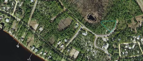10 Warbird Cir, Panacea, FL 32346