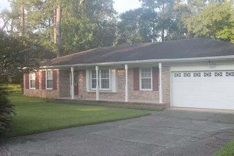1082 Richardson Rd, Tallahassee, FL 32301