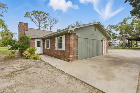 Other - 907 SE Second Ave, Steinhatchee, FL 32359 photo 3 of 15