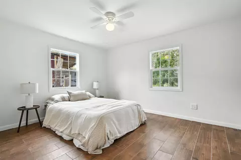 Bedroom - 907 SE Second Ave, Steinhatchee, FL 32359 photo 14 of 14
