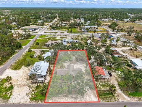View/Area - 907 SE Second Ave, Steinhatchee, FL 32359 photo 1 of 8