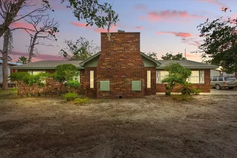 907 SE Second Ave, Steinhatchee, FL 32359