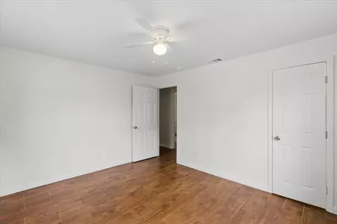 Bedroom - 907 SE Second Ave, Steinhatchee, FL 32359 photo 12 of 14