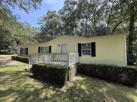 295 Tobacco Rd, Havana, FL 32333