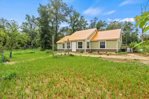 347 Bert Thomas Ln, Crawfordville, FL 32327