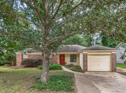128 Dawn Lauren Ln, Tallahassee, FL 32301