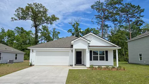 172 Pruitt Dr, Crawfordville, FL 32327