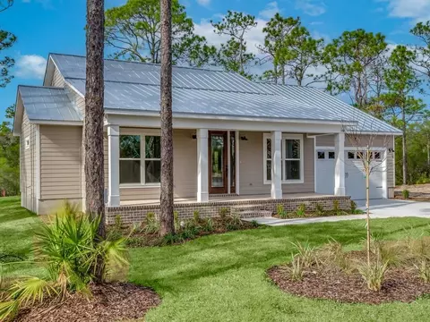360 Royal Tern Ct, Carrabelle, FL 32322