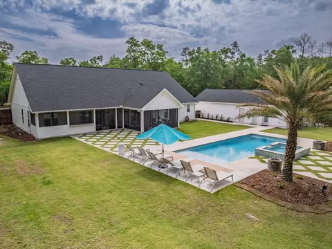 195 Coe Landing Rd, Tallahassee, FL 32310