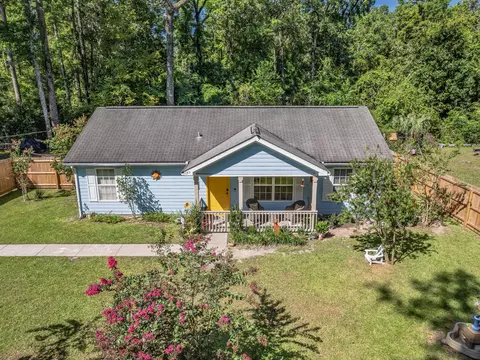 152 Iroquois Rd, Crawfordville, FL 32327