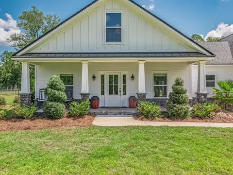 107 Sawmill Ct, Crawfordville, FL 32327