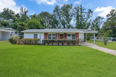 1737 Atkamire Dr, Tallahassee, FL 32304