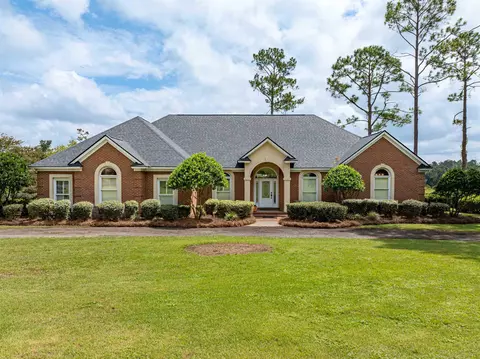 225 SE Robinwood Dr, Madison, FL 32340