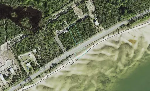 1748 Sea Spray Ln, East Point, FL 32322