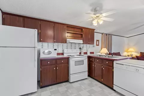 2114 White Oak, Perry, FL 32348 photo 4