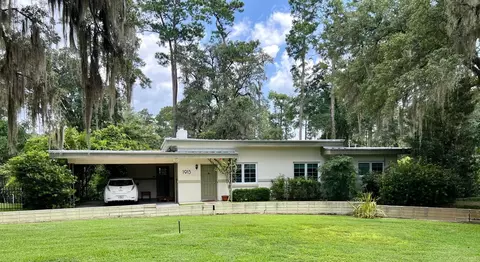 1913 Old Fort Dr, Tallahassee, FL 32301