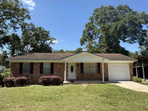4214 Eire St, Tallahassee, FL 32305