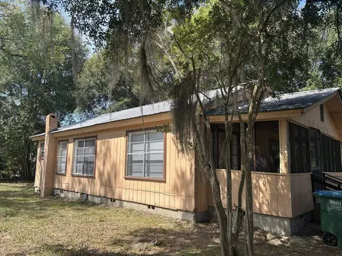 24392 Blue Star Hwy, Quincy, FL 32351