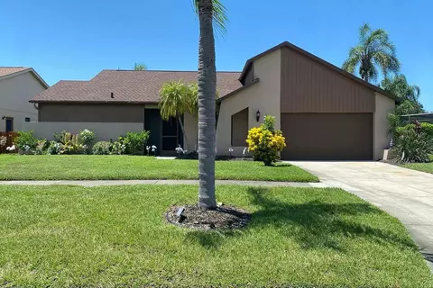 3774 Kingston Blvd, Sarasota, FL 34238