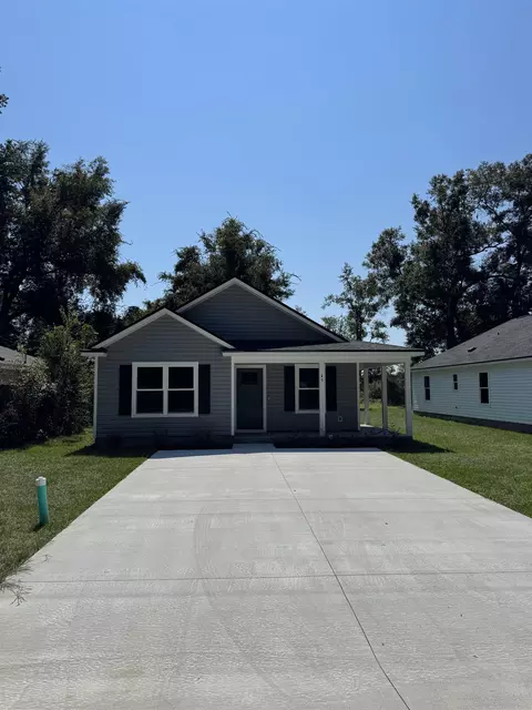 49 Summer Brooke Ln, Crawfordville, FL 32327