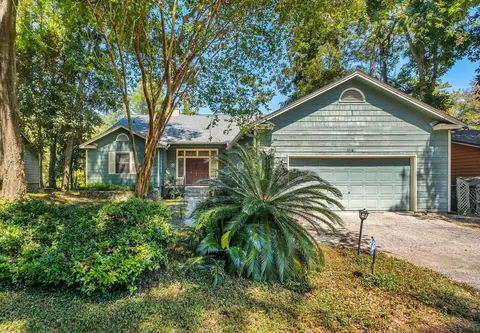 1718 Brookside Blvd, Tallahassee, FL 32301