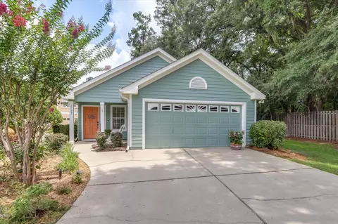 2707 Laurelwood Ln, Tallahassee, FL 32308