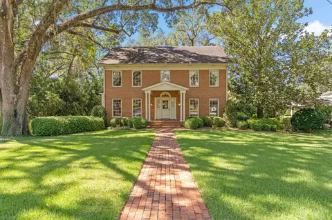 2215 Ellicott Dr, Tallahassee, FL 32308