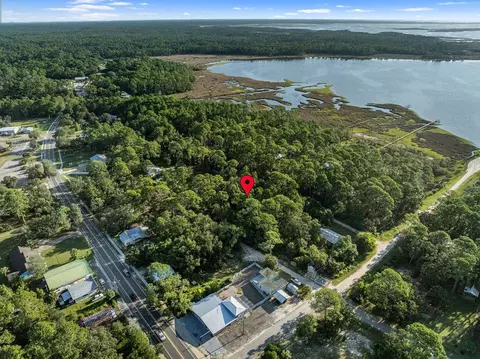 31 Clark Dr, Panacea, FL 32346 photo 2