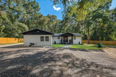82 Ripp Rd, Quincy, FL 32351